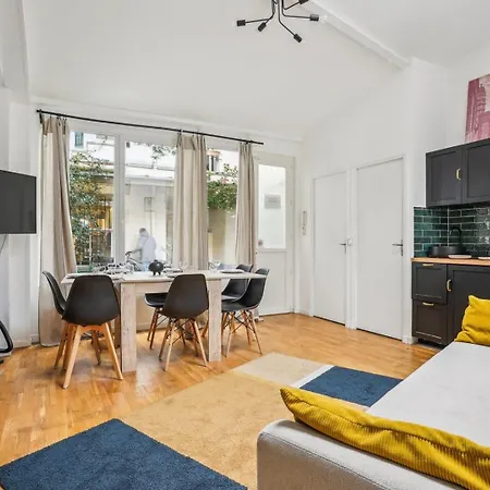 205-suite Valmy * Paris