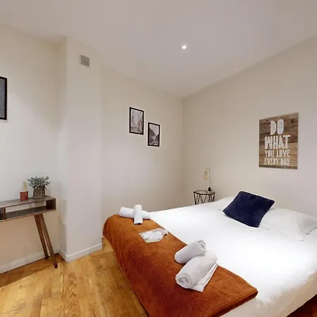 Apartment 205-suite Valmy *